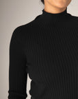 Essence Fine Turtleneck - Black