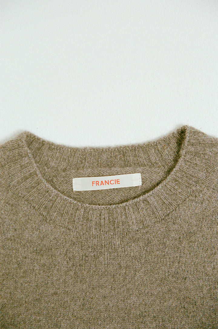 Knits / sweaters