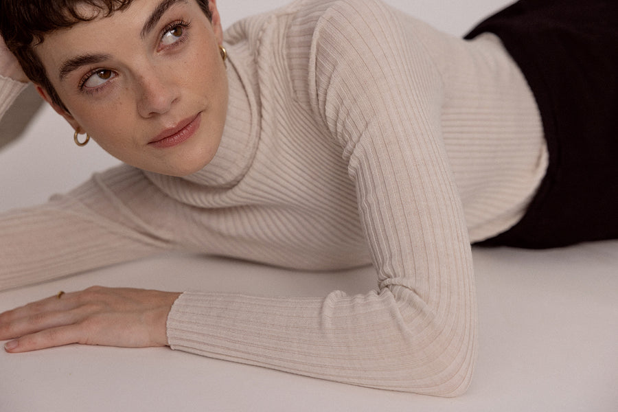 Essence Fine Turtleneck - Ivory