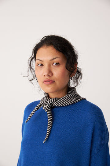 Daisy Scarf - Black Stripe