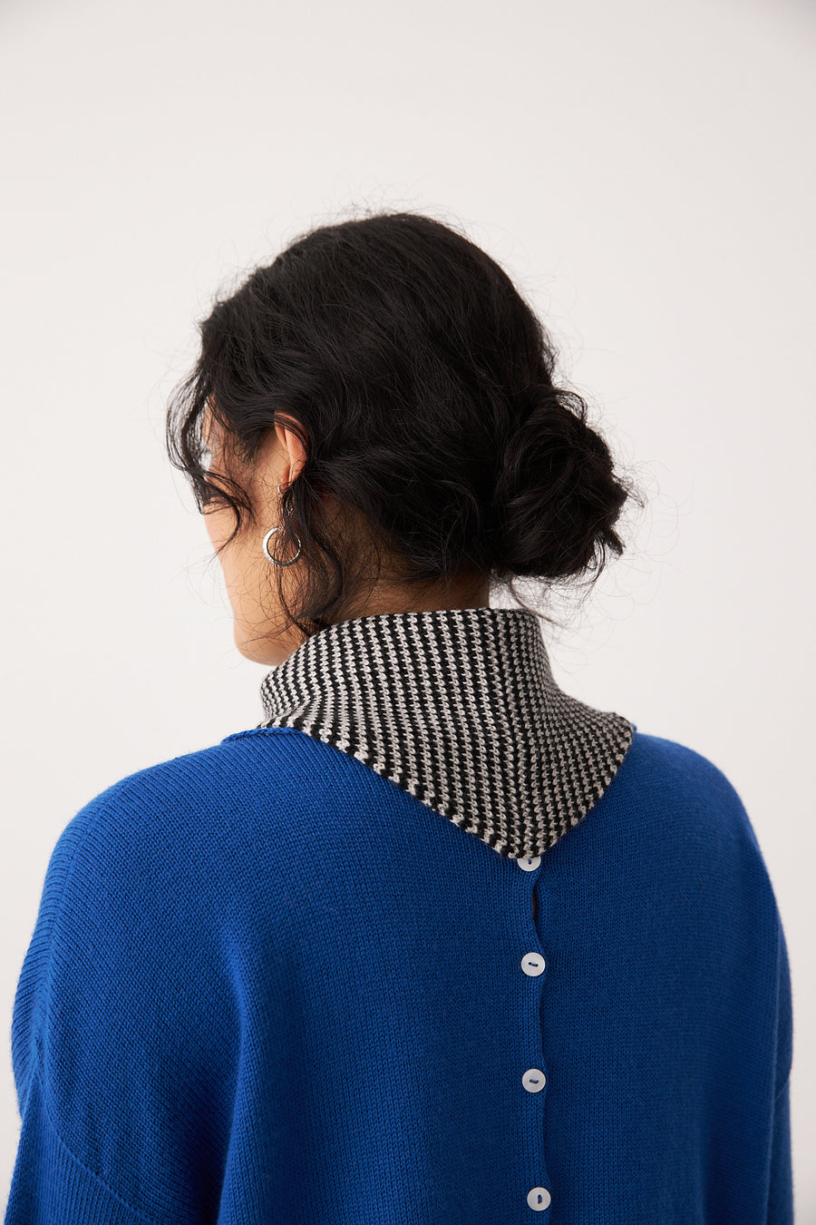 Daisy Scarf - Black Stripe